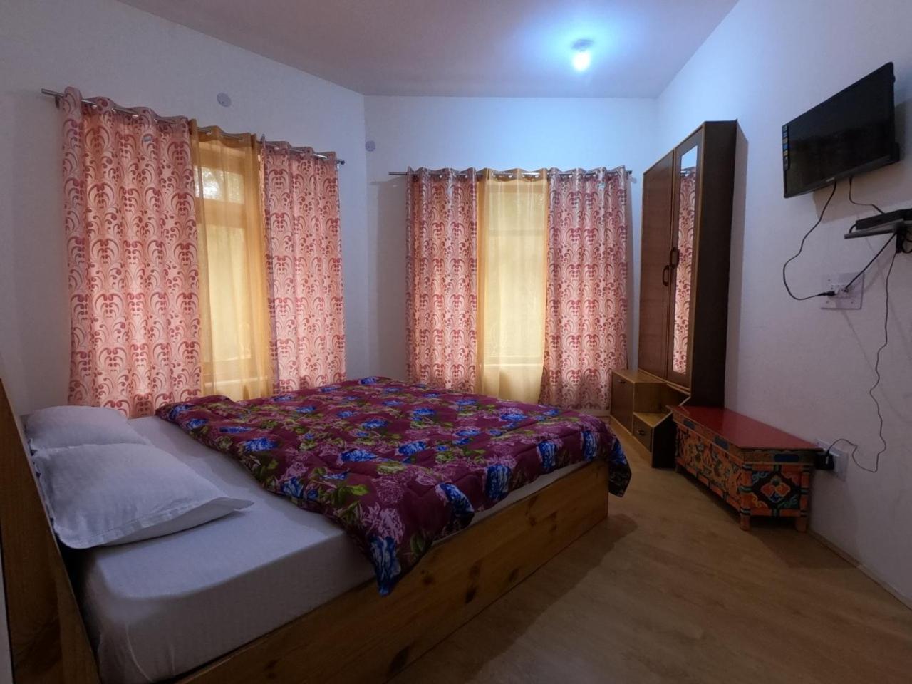 Lhachik Guest House Leh Room photo